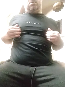 Snapshot of NAvoglia chatting on 27, 2, 2025 NAvoglia online show from 27, 2, 2025