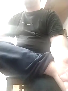 Snapshot of NAvoglia chatting on 1, 3, 2025 NAvoglia online show from 1, 3, 2025