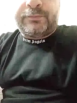 Snapshot of NAvoglia chatting on 6, 3, 2025 NAvoglia online show from 6, 3, 2025