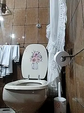 Snapshot of NAvoglia chatting on 6, 3, 2025 NAvoglia online show from 6, 3, 2025