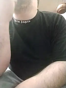 Snapshot of NAvoglia chatting on 8, 3, 2025 NAvoglia online show from 8, 3, 2025