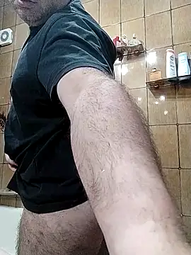 Snapshot of NAvoglia chatting on 24, 9, 2025 NAvoglia online show from 24, 9, 2025