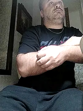 Snapshot of NAvoglia chatting on 26, 9, 2025 NAvoglia online show from 26, 9, 2025