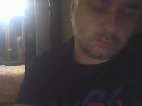 Snapshot of NAvoglia chatting on 26, 10, 2025 NAvoglia online show from 26, 10, 2025