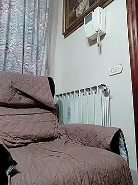 Snapshot of NAvoglia chatting on 30, 10, 2025 NAvoglia online show from 30, 10, 2025