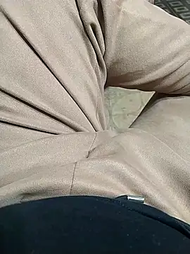 Snapshot of NAvoglia chatting on 23, 11, 2025 NAvoglia online show from 23, 11, 2025