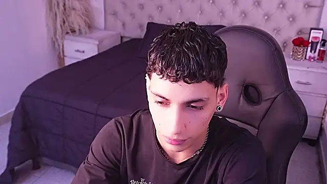 JhoanLeandro online show from 24, 4, 2026