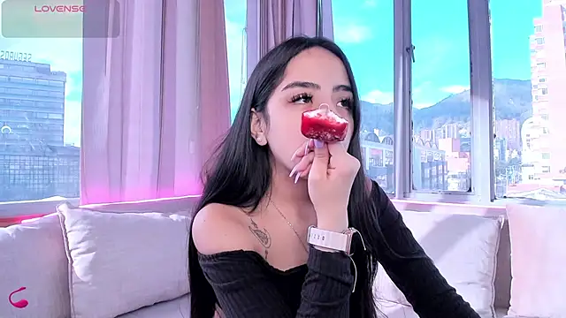 Daphne chers online show from 8, 10, 2025