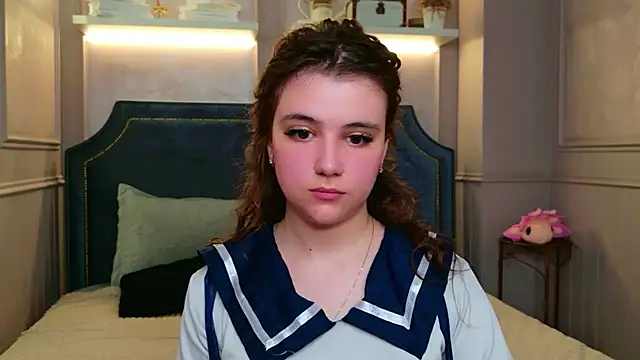Snapshot of Pauline_Heaven chatting on 19, 5, 2026 Pauline Heaven online show from 19, 5, 2026
