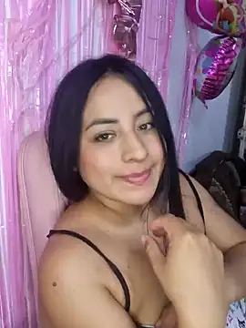 Snapshot of lamaravilla_08 chatting on 2, 2, 2025 lamaravilla 08 online show from 2, 2, 2025