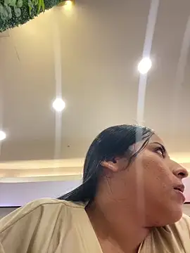 Snapshot of lamaravilla_08 chatting on 5, 3, 2026 lamaravilla 08 online show from 5, 3, 2026