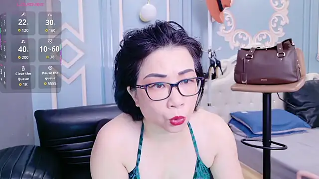 LucianaMe online show from 19, 4, 2026