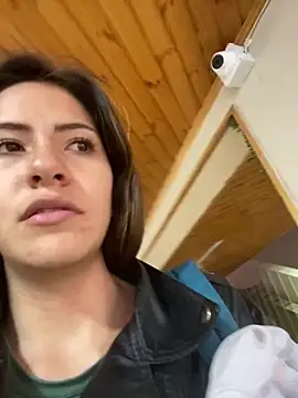 Snapshot of Andrea18_blonde chatting on 4, 3, 2025 Andrea18 blonde online show from 4, 3, 2025