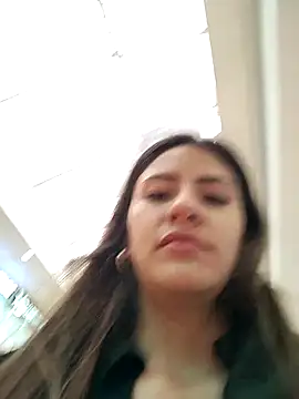 Snapshot of Andrea18_blonde chatting on 5, 3, 2025 Andrea18 blonde online show from 5, 3, 2025