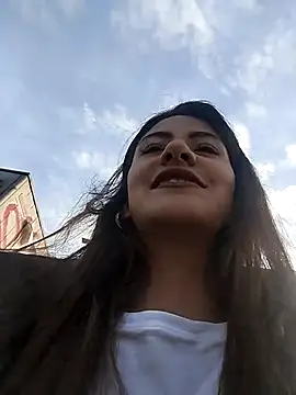 Snapshot of Andrea18_blonde chatting on 8, 3, 2025 Andrea18 blonde online show from 8, 3, 2025