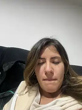 Snapshot of Andrea18_blonde chatting on 19, 3, 2025 Andrea18 blonde online show from 19, 3, 2025