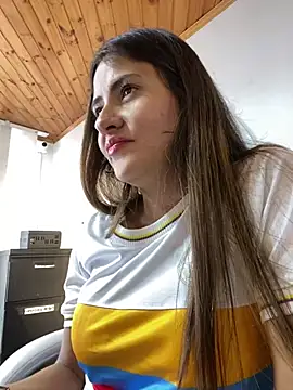 Snapshot of Andrea18_blonde chatting on 20, 3, 2025 Andrea18 blonde online show from 20, 3, 2025