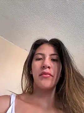 Snapshot of Andrea18_blonde chatting on 21, 9, 2025 Andrea18 blonde online show from 21, 9, 2025