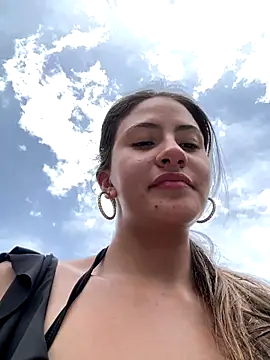 Snapshot of Andrea18_blonde chatting on 19, 10, 2025 Andrea18 blonde online show from 19, 10, 2025