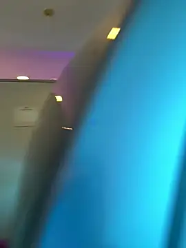 Lars-Lola online show from 9, 3, 2025