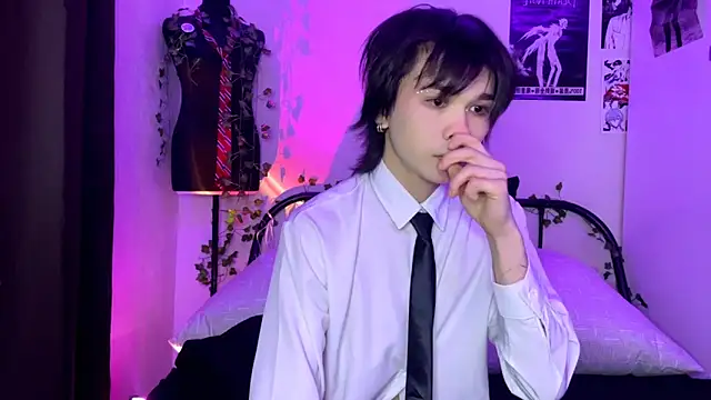 Snapshot of rennnuts chatting on 3, 2, 2025 rennnuts online show from 3, 2, 2025