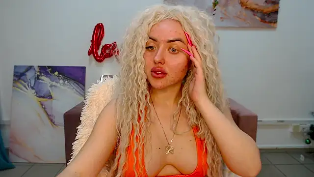 MissisCaty online show from 8, 2, 2025