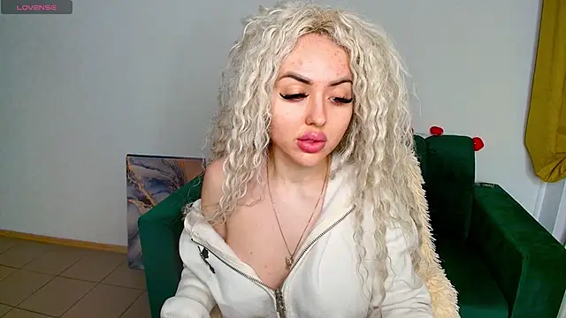 MissisCaty online show from 11, 2, 2025