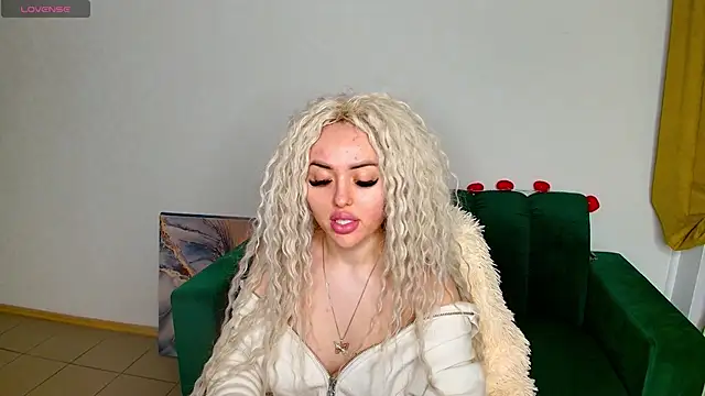 MissisCaty online show from 11, 2, 2025