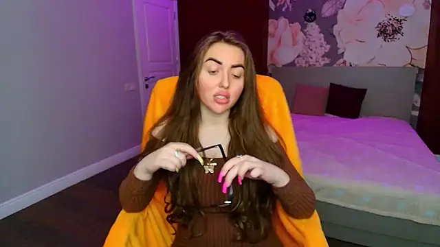 MissisCaty online show from 19, 5, 2026