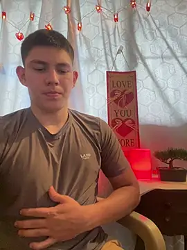 Snapshot of JamesCr_ chatting on 14, 2, 2025 JamesCr online show from 14, 2, 2025