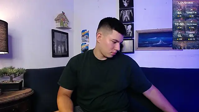 JamesCr  online show from 16, 12, 2025