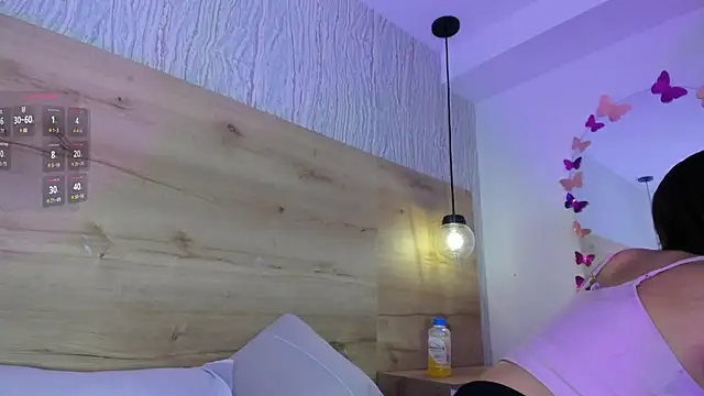 Snapshot of bella_lovers_ chatting on 27, 2, 2025 bella lovers online show from 27, 2, 2025