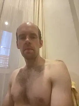 LynnAhNight online show from 24, 9, 2025