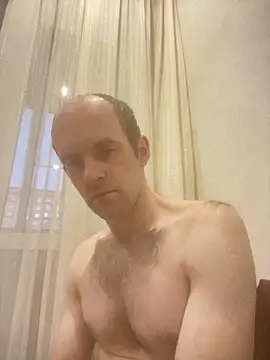 LynnAhNight online show from 1, 10, 2025