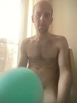LynnAhNight online show from 17, 5, 2026