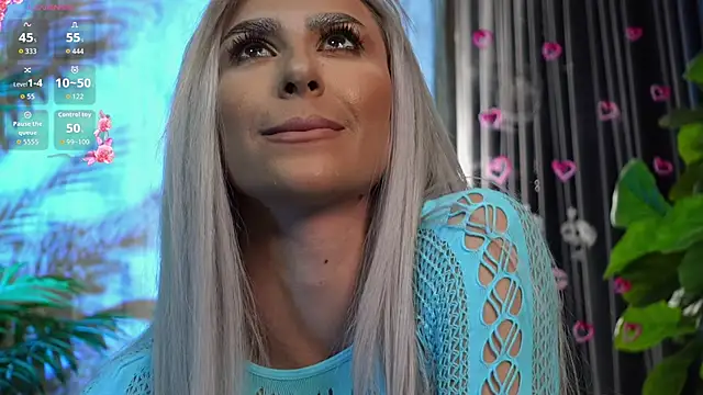 Snapshot of KarlaBart chatting on 8, 11, 2025 KarlaBart online show from 8, 11, 2025