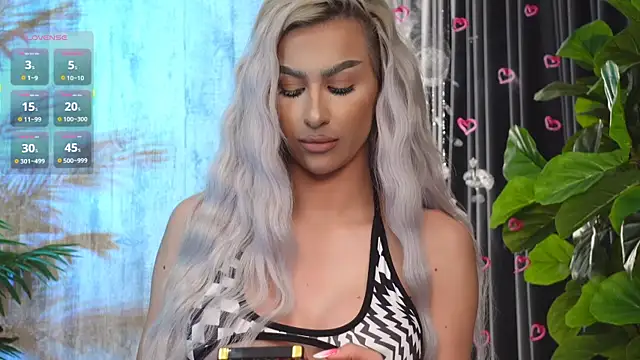 Snapshot of KarlaBart chatting on 30, 11, 2025 KarlaBart online show from 30, 11, 2025