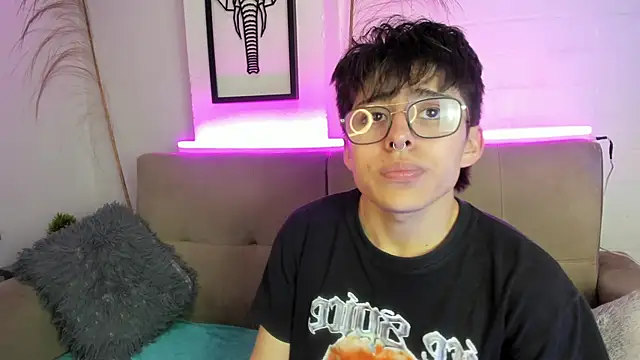 PepperTwink online show from 20, 3, 2025