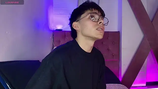 PepperTwink online show from 27, 9, 2025