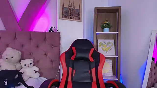 PepperTwink online show from 24, 4, 2026