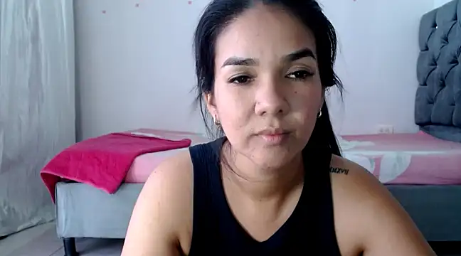 tezza smith online show from 17, 2, 2025