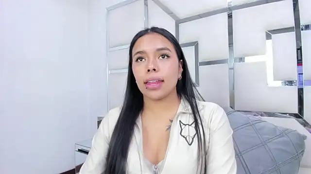 ZoeWan69 online show from 27, 3, 2026