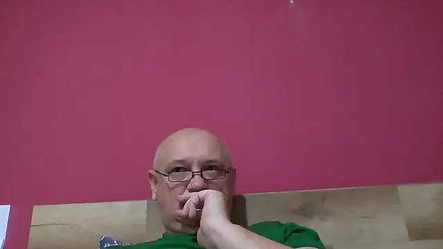 Snapshot of ruplumber chatting on 31, 10, 2025 ruplumber online show from 31, 10, 2025