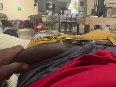 Snapshot of BigDMann40 chatting on 6, 11, 2025 BigDMann40 online show from 6, 11, 2025