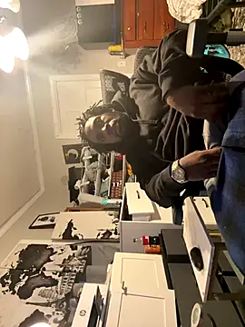 Snapshot of BigDMann40 chatting on 29, 11, 2025 BigDMann40 online show from 29, 11, 2025