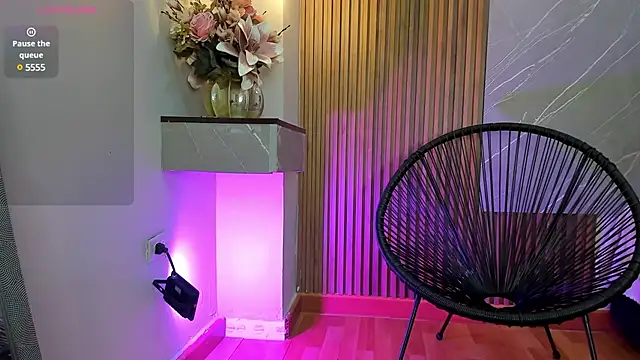 ariana jhonson1 online show from 18, 2, 2025