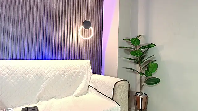 ariana jhonson1 online show from 11, 3, 2025