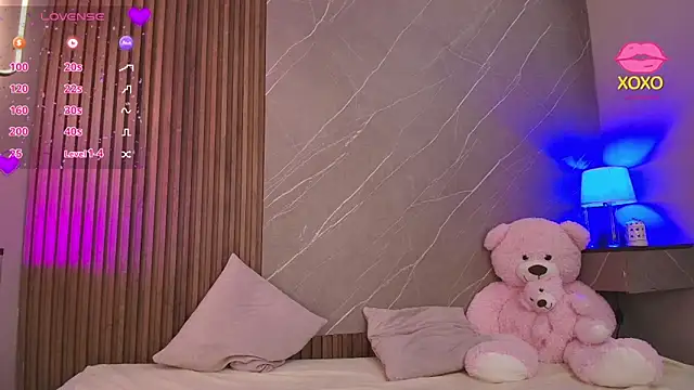 ariana jhonson1 online show from 20, 4, 2026