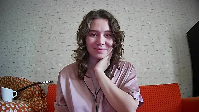 girliemilk online show from 4, 11, 2025