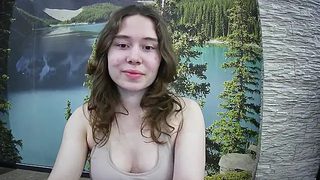 Snapshot of girliemilk chatting on 8, 3, 2026 girliemilk online show from 8, 3, 2026